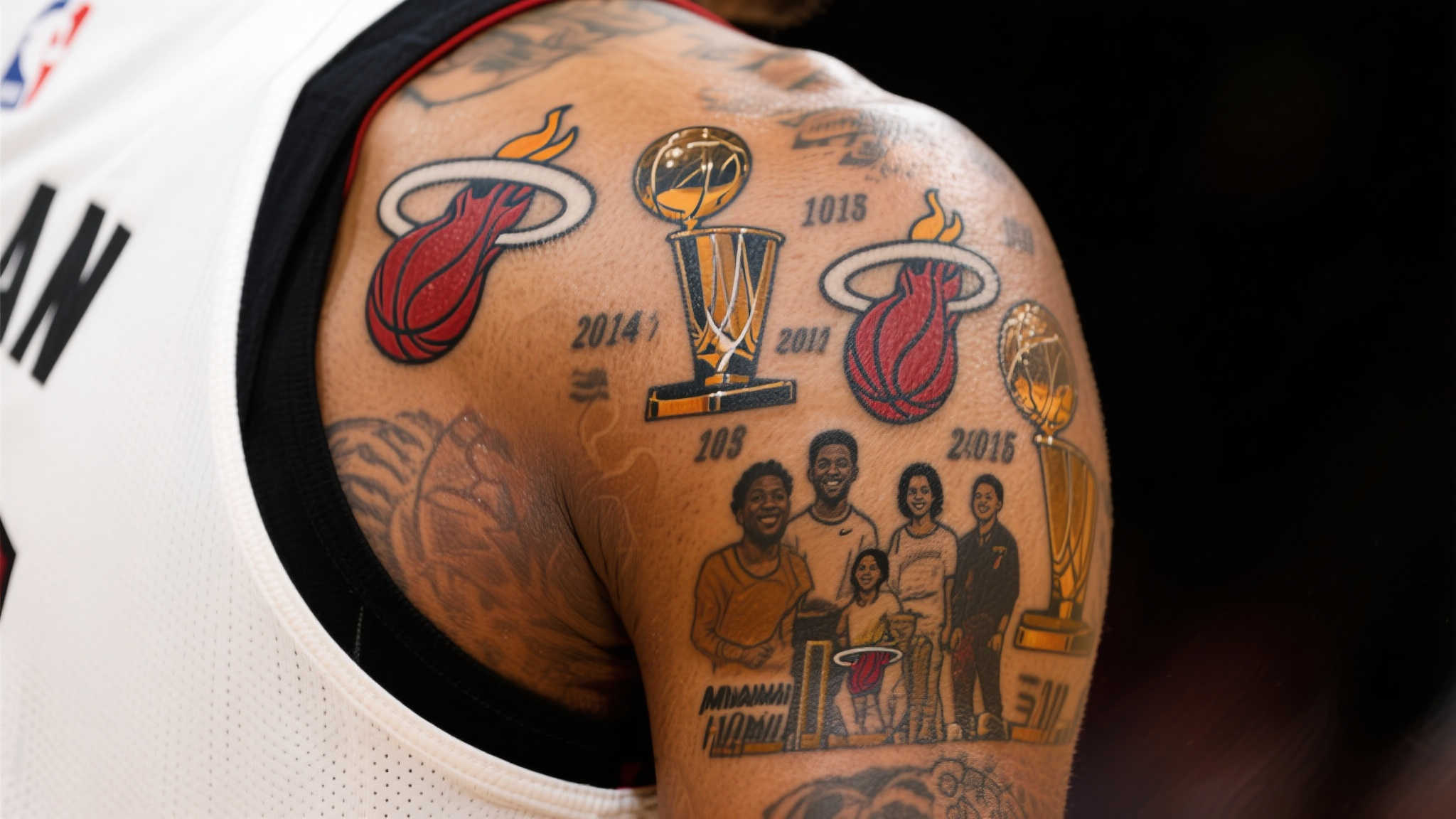 献于阿森纳 献于阿森纳